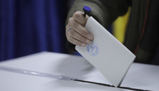 Prins când își fotografia buletinul de vot la o secție din Mangalia - mangalia-1601217246.jpg