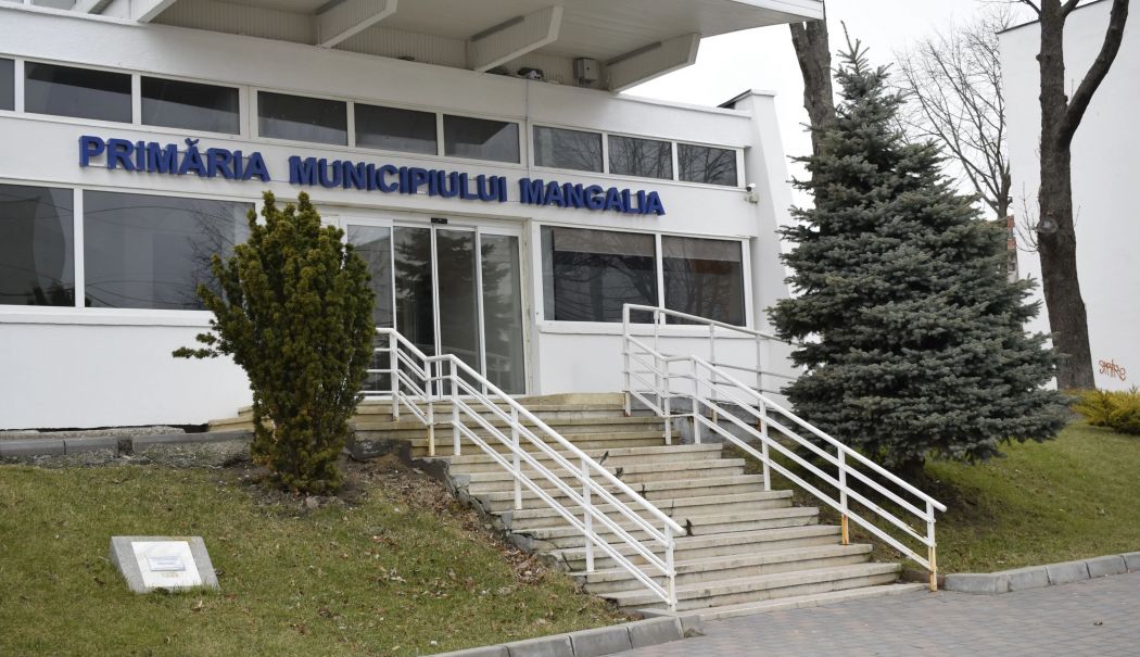 Vă cere cineva șpagă? Ce mesaj are primarul interimar Paul Foleanu, pentru cetățenii din Mangalia - mangalia-bun-1763032817.jpg