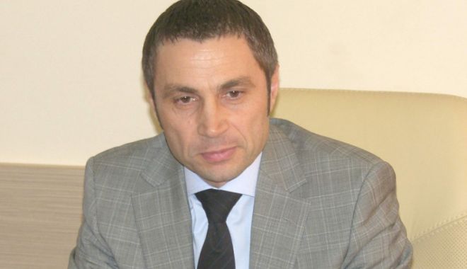 Primarul din Mangalia, Cristian Radu, i-a lămurit pe agenţii economici. „Nu vă lăsaţi manipulaţi” - mangaliaagenti-1667315898.jpg