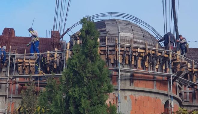 Primăria Mangalia se implică în renovarea lăcaşelor de cult - mangaliabiserica-1636126954.jpg