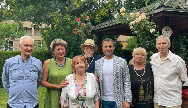 Primăria Mangalia recompensează cetățenii de onoare ai orașului - mangaliacetatenionoare-1656681802.jpg