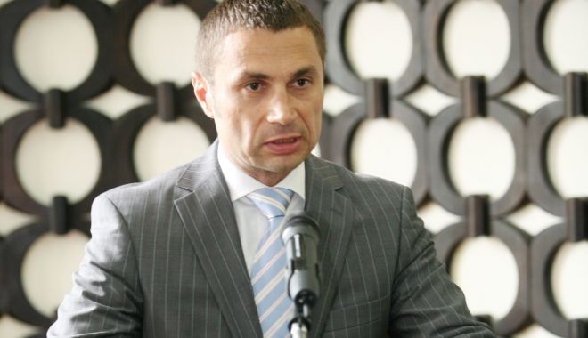 Primarul Cristian Radu: 