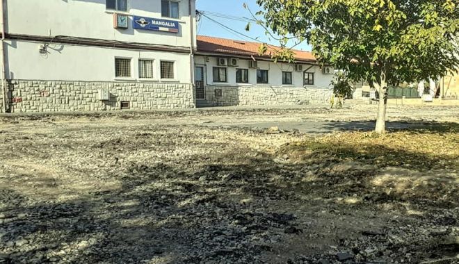 Primăria Mangalia se ocupă de reabilitarea parcării din faţa gării - mangaliaparcare-1667739249.jpg