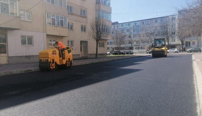 Administrația locală din Mangalia asfaltează mai multe străzi cu fonduri UE