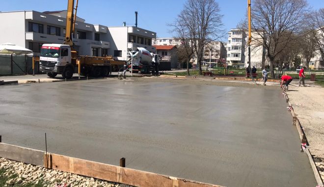 Primăria Mangalia amenajează un teren de sport multifuncţional, în Parcul 