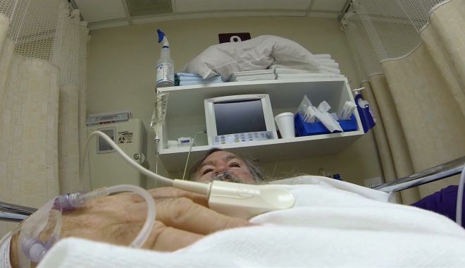 CRIZĂ ÎN SISTEMUL SANITAR! Spitalele au rămas fără heparină. Reacția ministrului Sănătății - maninhospitalbedaftersurgeryhd01-1547814822.jpg