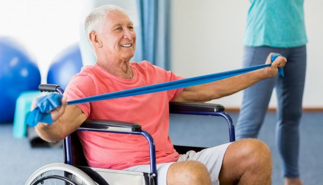 Achiziție în sprijinul persoanelor cu dizabilități - maninwheelchairexercising-1625127045.jpg