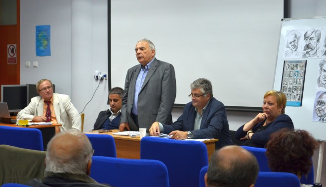 Pentru a treia oară reales președinte al Uniunii Scriitorilor - manolescu-1381141692.jpg
