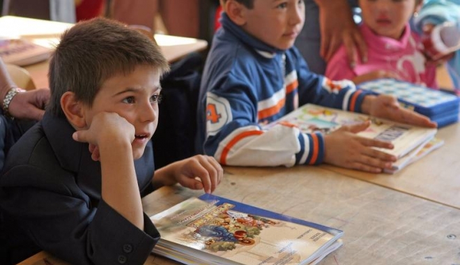 Ministrul Educației, despre manualele elevilor: 