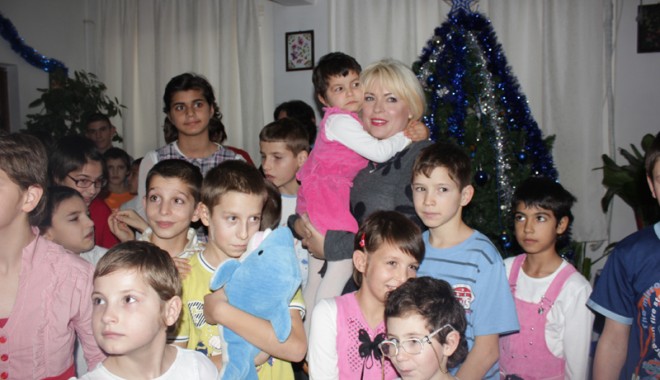 Manuela Mitrea și-a vizitat copiii 