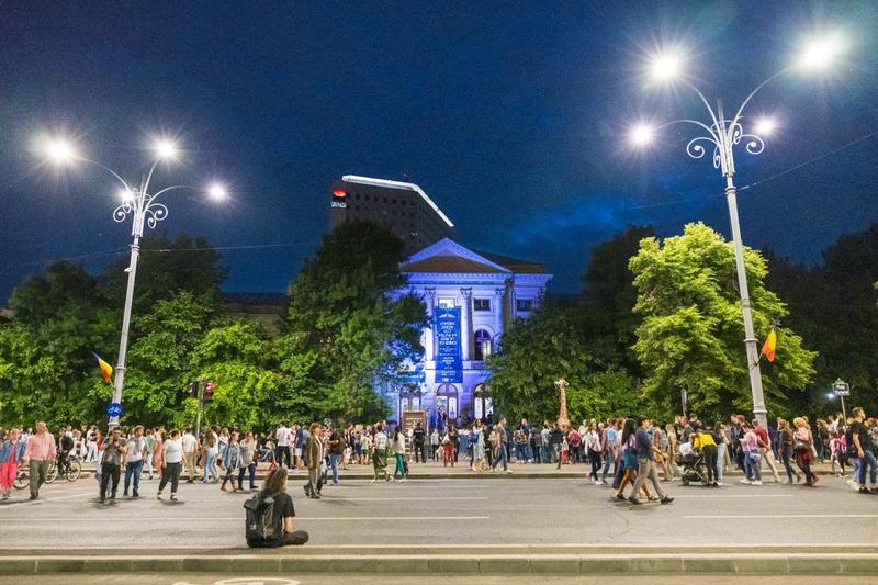 Marcel Ciolacu promite să crească salariile muzeografilor: “Dacă vor face grevă, sâmbătă noaptea mă găsiți la Antipa”