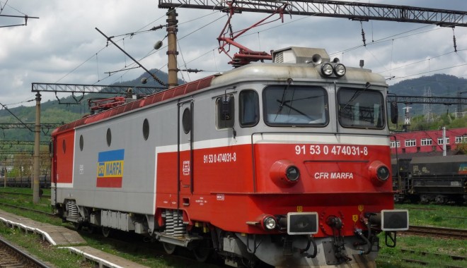 CFR - în pragul exploziei sociale - marfa-1371624087.jpg