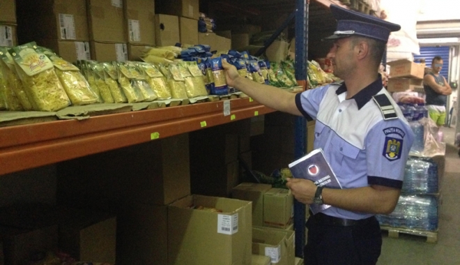 Marfă în valoare de peste 200.000 lei, confiscată  în Portul Constanța - marfa-1508342266.jpg