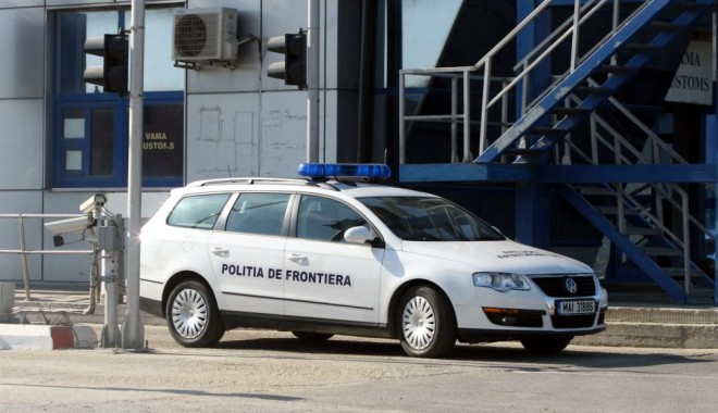 Marfă contrafăcută, găsită în port - marfacontrafacutagasitainport-1396977196.jpg