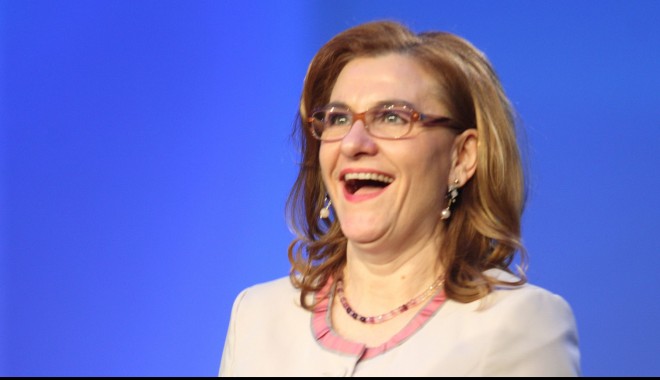 Ministrul Maria Grapini spune că nu s-a pus problema remanierii sale - mariagrapini-1380297807.jpg