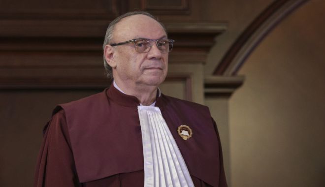 CCR/ Procedura de adoptare a legii privind măsurile fiscal-bugetare, prin angajarea răspunderii Guvernului, a respectat exigenţele Constituţiei - marian-enache-1697928659.jpg