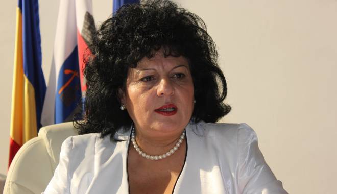 Patru copii orfani vor fi botezați la Cumpăna - marianagaju2-1451993982.jpg