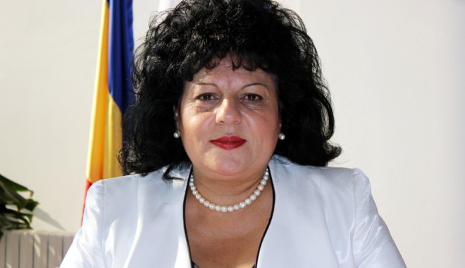 Șapte copii orfani  botezați la Cumpăna - marianagaju6-1357130966.jpg
