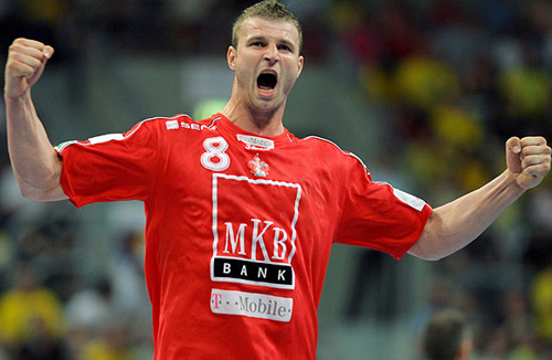 Marian Cozma va fi comemorat la meciul MKB Veszprem - HCM Constanța - mariancozma-1360194275.jpg