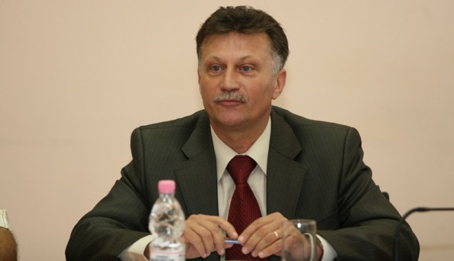Iordache bagă consilierii din Medgidia în ședință - marianiordachemedgidia-1328885553.jpg