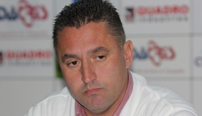 Fotbal, FC Farul / Marian Pană s-a înțeles cu Dacia Mioveni - marianpana3-1322743351.jpg