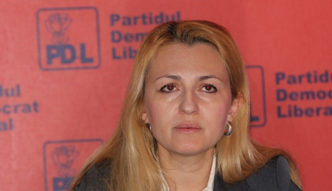Maria Stavrositu demisă de la șefia PDL Constanța, Mihai Petre dat afară din partid - mariastavrositu13-1340898651.jpg