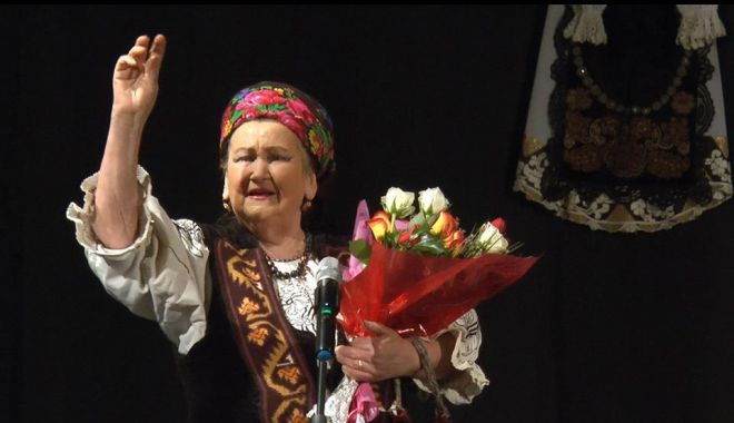 O îndrăgită cântăreață de muzică populară din România a murit în somn - mariatudor-1520173736.jpg