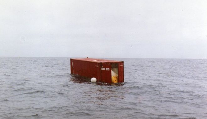 Mările și oceanele lumii sunt depozite de containere pierdute - marilesioceanelelumiisuntdepozit-1606060499.jpg