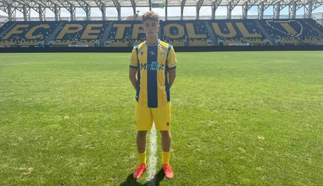 Mario Cofaru, juniorul de 16 ani al Petrolului, a murit călcat de tren în Comarnic - mariocofaru-1771489277.webp
