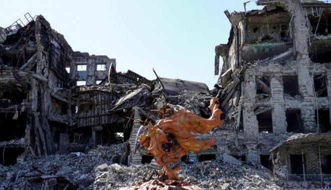 Risc de focar de holeră în Mariupol. Sub fiecare bloc bombardat se află zeci de cadavre - mariupolfocar-1654885320.jpg