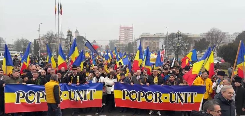 Aproximativ 2.000 de persoane, la Marşul Unirii Principatelor Române organizat de AUR la Iaşi