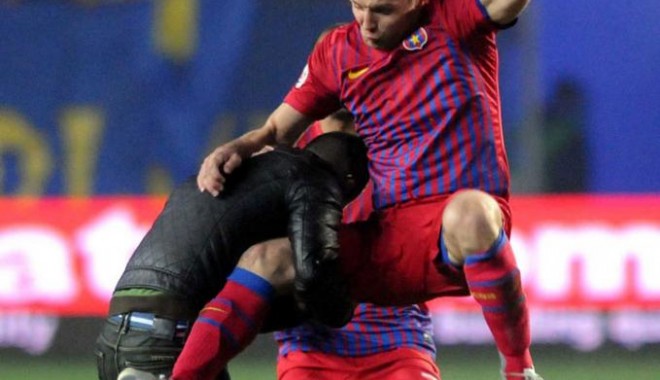 Fotbal / Martinovic și Stanca au scăpat de suspendări. Petrolul, amendă de 60.000 lei! - martinovici-1320261815.jpg