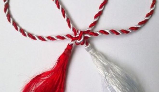 Puţini ştiu acest lucru: pe ce parte se poartă, de fapt, mărțișorul - martisor-1646056747.jpg