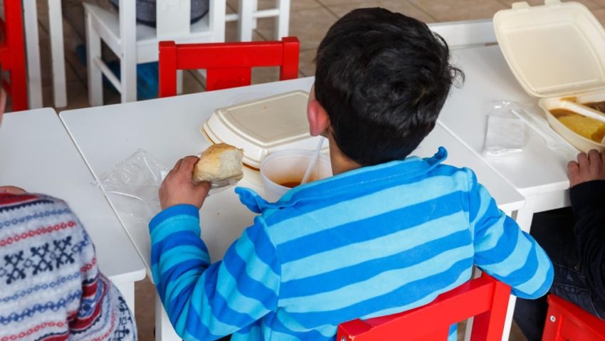 Peste 6,6 milioane de lei pentru Programul „Masă sănătoasă”, proiect supus votului Consiliului Local Constanța - masa-1769336942.webp