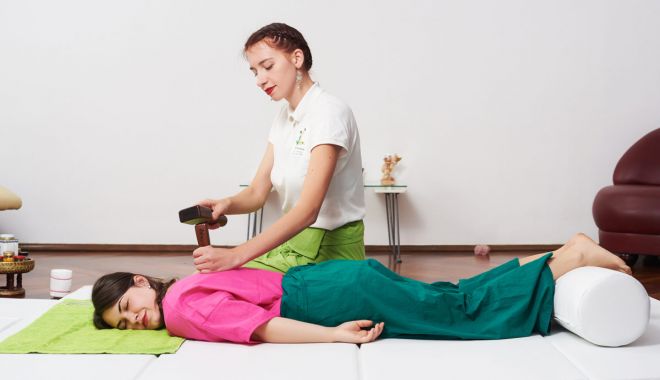 Masajul terapeutic are multiple beneficii asupra organismului - masaj-1634563795.jpg