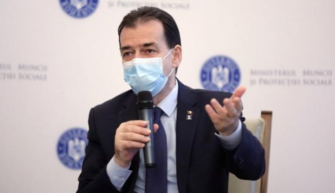 Orban: Putem cumpăra doar 70-80.000 de tablete pentru elevi, din cele 250.000 - masca-1598858322.jpg