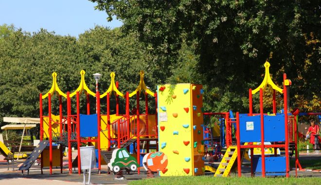 Masca de protecţie, obligatorie pentru însoţitorii copiilor, în Ţara Piticilor şi Gravity Park - mascadeprotectie-1603381665.jpg