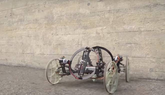 Disney a realizat un robot ce se poate cățăra pe pereți verticali / VIDEO - masina-1451738143.jpg