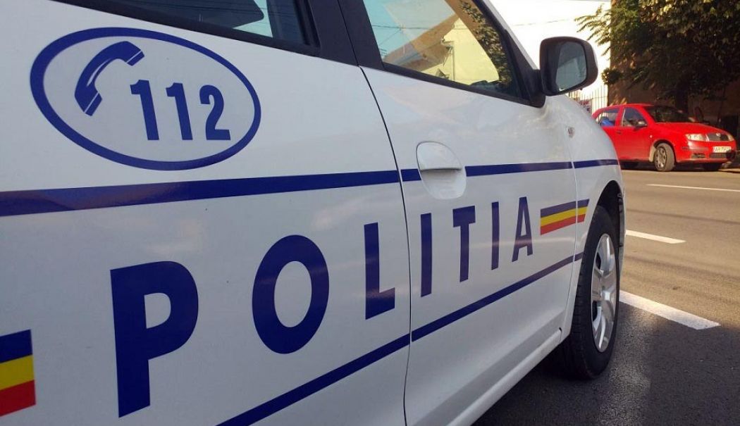 Maşină de poliţie, ore bune în preajma prostituatelor de pe D.N 38. Oamenii legii lămuresc situaţia care a stârnit controverse
