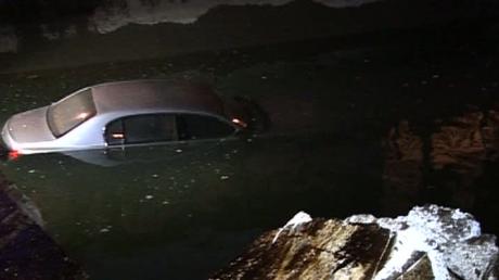 Cum a ajuns Bentley-ul lui Dan Diaconescu în Dâmbovița - masinadiaconescu82022500-1319878017.jpg