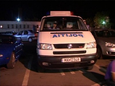 Un bărbat din Capitală a fost împușcat în cap, cu puțin timp în urmă! - masinapolitie1-1353950675.jpg