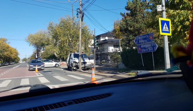 Mașină de poliție, implicată într-un accident, la Eforie - masinapolitieaccident-1572993334.jpg