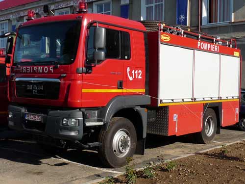Incendiu la o casă din Constanța - masinapompieri-1323438114.jpg