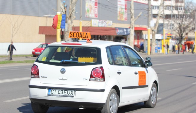 SCHIMBĂRI MAJORE. Iată cum se va da EXAMENUL AUTO - masinascoaladesoferi3-1371039134.jpg