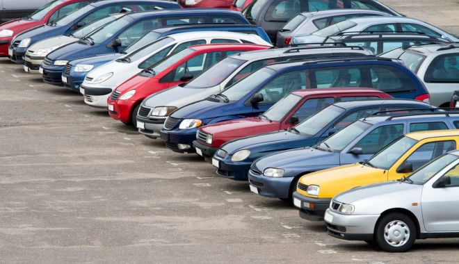 Românii au cumpărat cu 7% mai multe maşini noi faţă de anul 2021 şi cu 20% mai puţine maşini second-hand - masini-1672769108.jpg