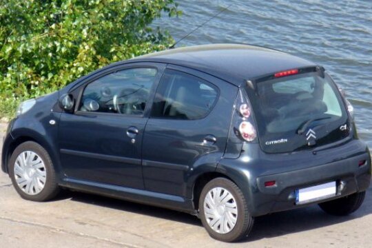 Aproape 900.000 de mașini chemate în service de urgență. Problemele ar putea duce la accidente mortale - masini-defecte-1737467252.jpg