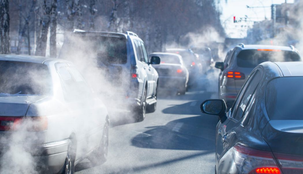 Impozitul auto se schimbă din 2026. Taxe mai mari pentru mașinile vechi și poluante - masini-vechi-1763545963.jpeg