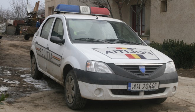 Mașinile de poliție din Constanța nu mai fac nici nino-nino! - masinipolitiegirofaruri-1379432293.jpg