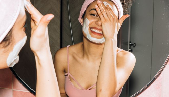 Măști de față recomandate pentru a vă curăța tenul - masti-1698572270.jpg