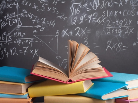 Se întâlnesc cele mai sclipitoare minți constănțene în matematică - mate-1426251049.jpg
